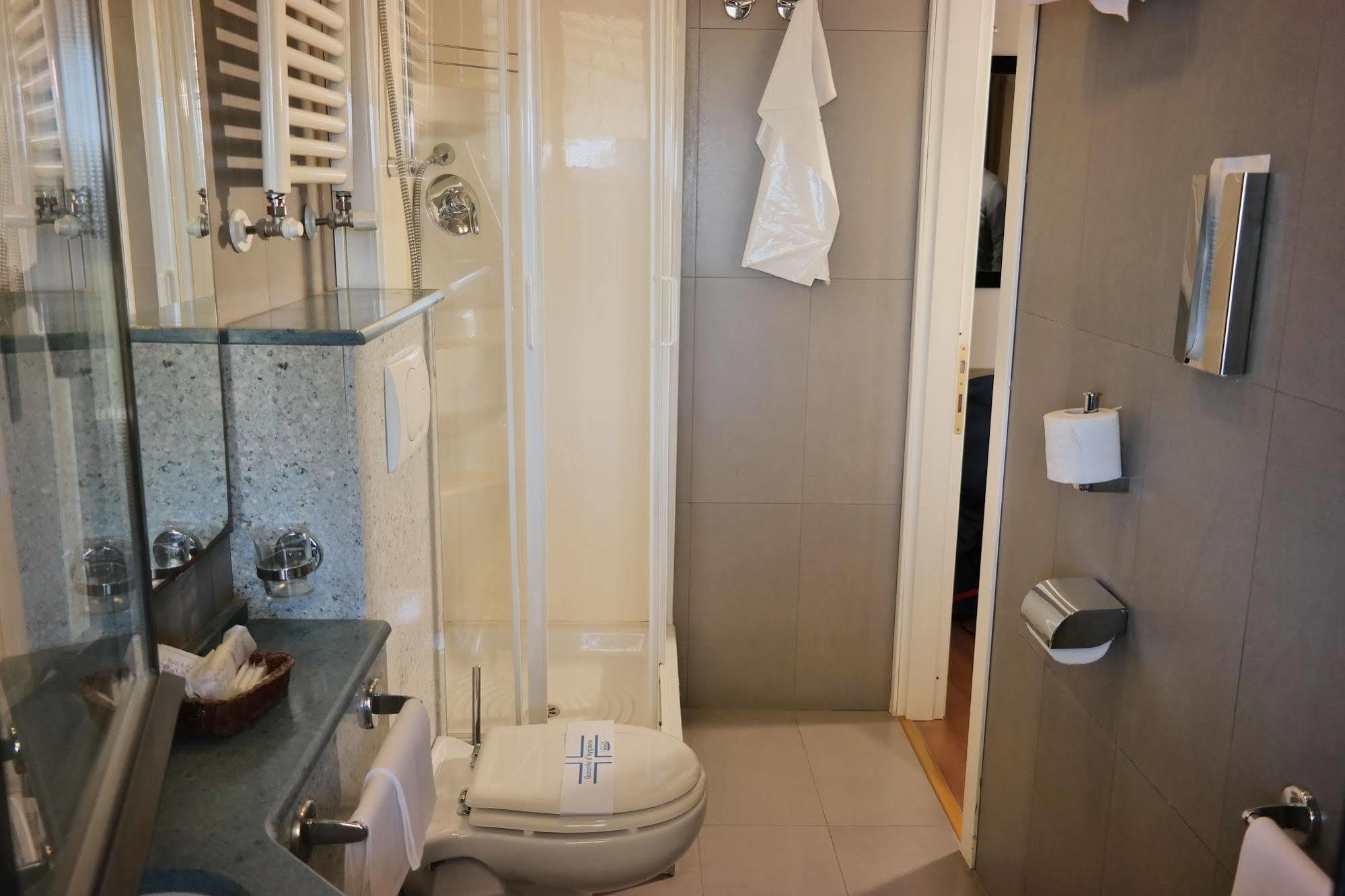 Hotel Villa Lo Scoglietto San Vincenzo Dış mekan fotoğraf