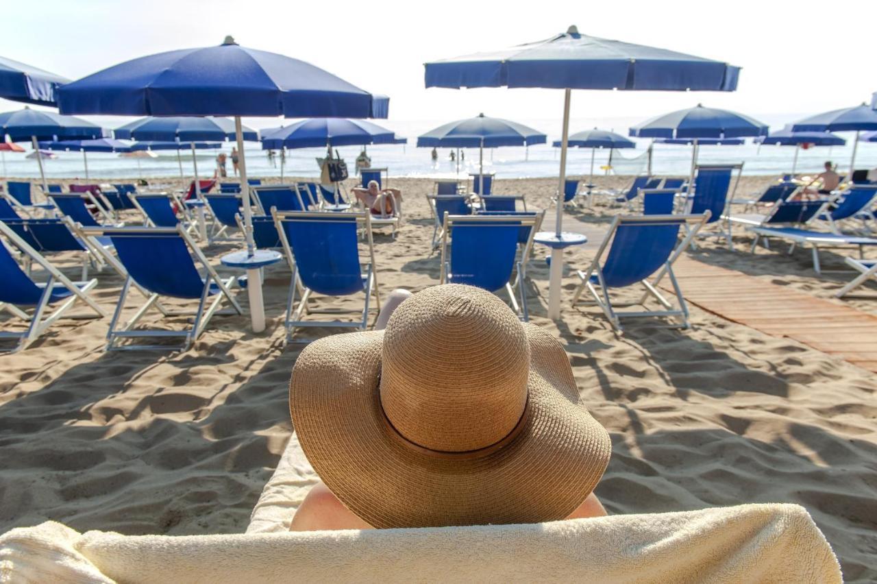 Hotel Villa Lo Scoglietto San Vincenzo Dış mekan fotoğraf