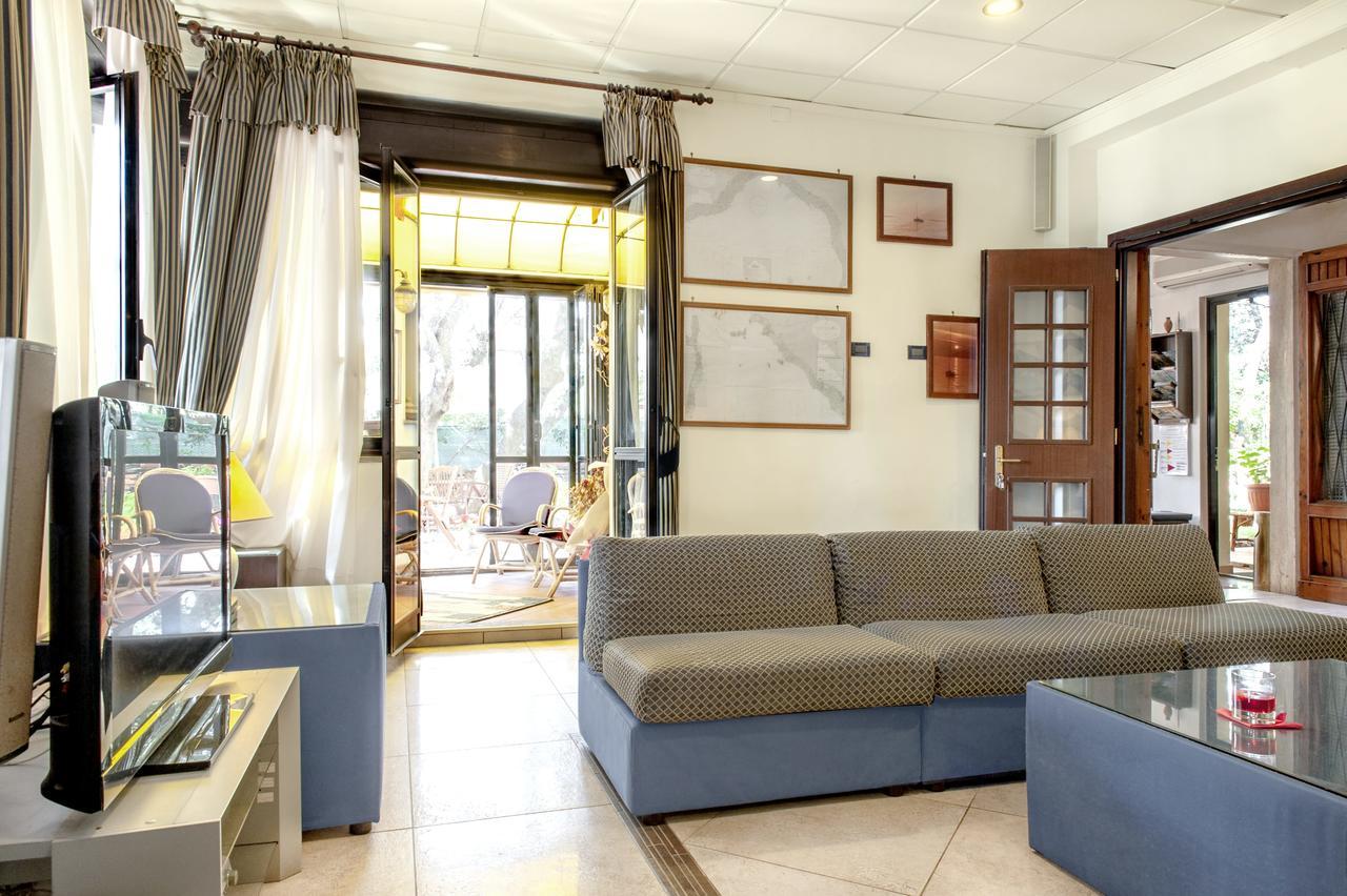 Hotel Villa Lo Scoglietto San Vincenzo Dış mekan fotoğraf
